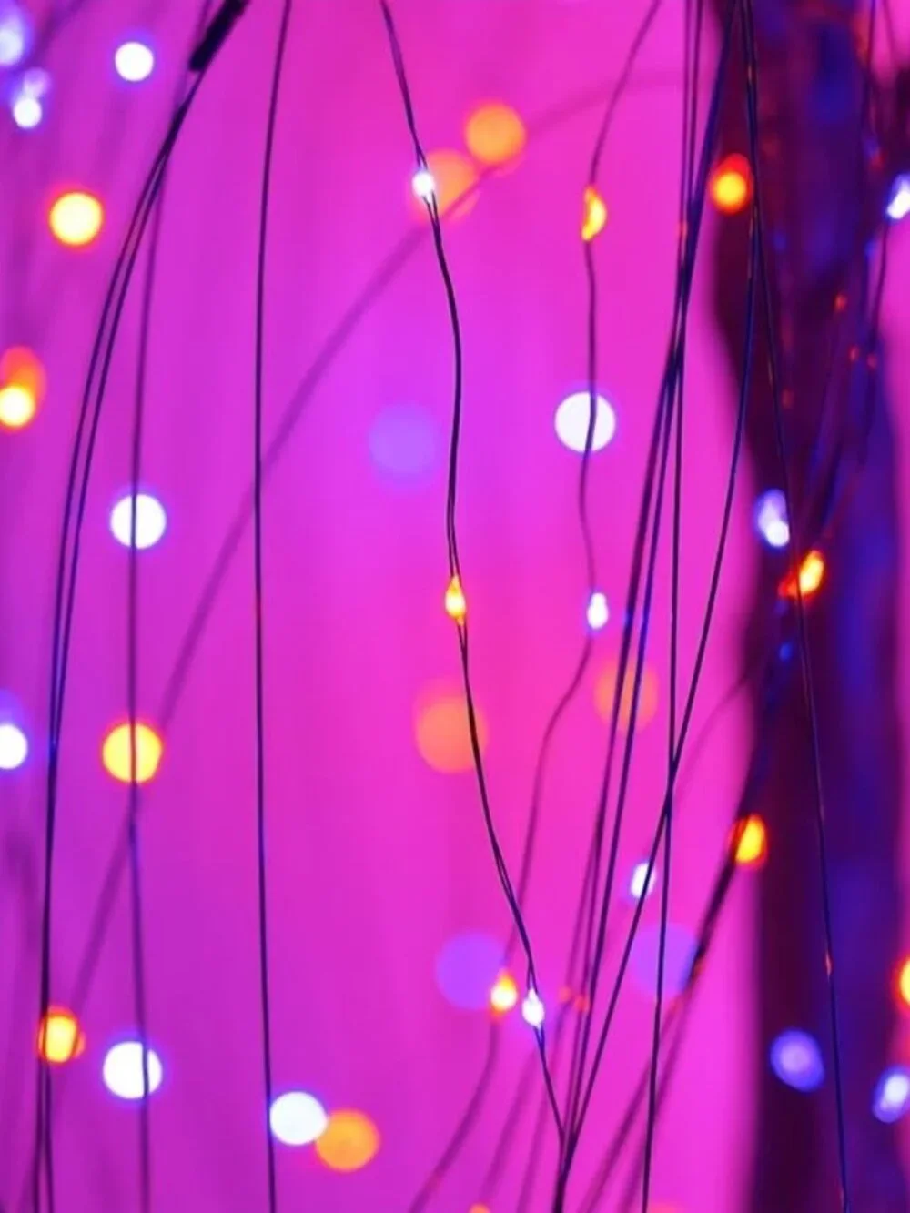 LED Light. Wicker Tree with Purple & Orange Color & Pattern Changing LEDS. - Picture 5 of 5